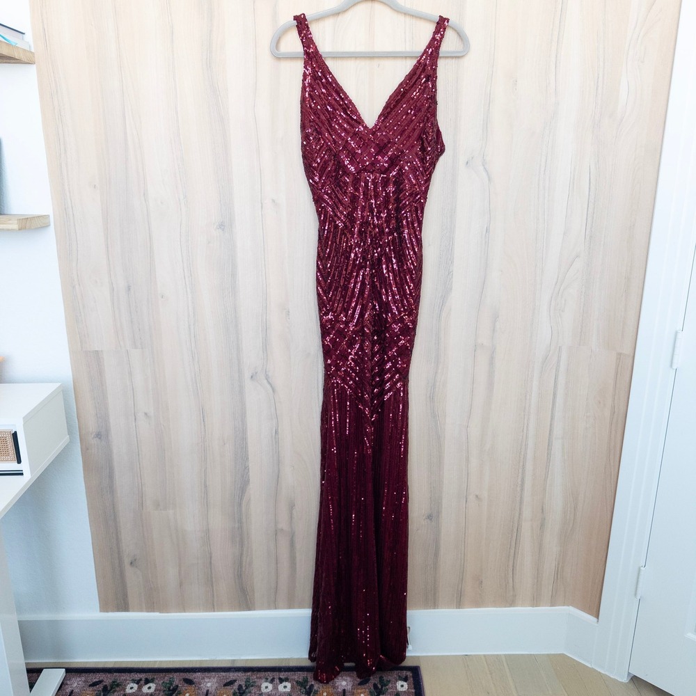 Womens Sequin Maxi Dress M Burgundy V-Neck Mermaid Gown Glam Formal Holiday Prom